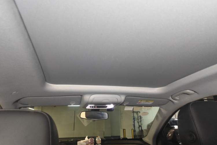 Used Chevrolet Equinox 2018 535T Automatic YuJie Edition Headliner