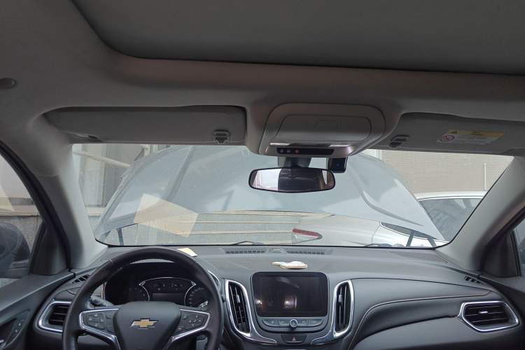 Used Chevrolet Equinox 2018 535T Automatic YuJie Edition Headliner
