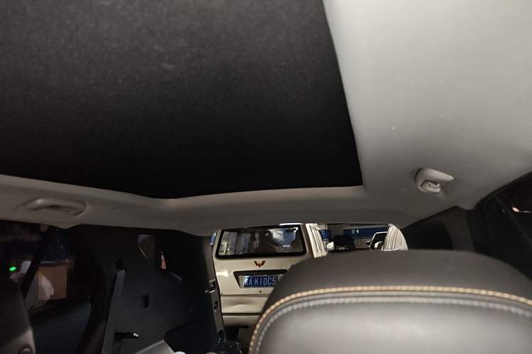 Used Chevrolet Equinox 2018 535T Automatic YuJie Edition Headliner
