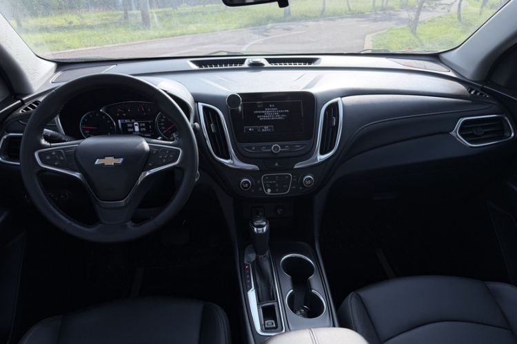 Used Chevrolet Equinox 2018 535T Automatic YuJie Edition Interior 2
