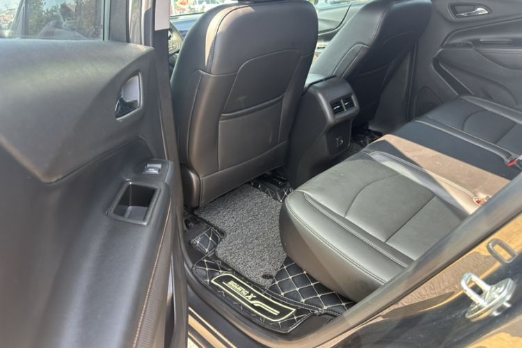 Used Chevrolet Equinox 2018 535T Automatic YuJie Edition Interior 2