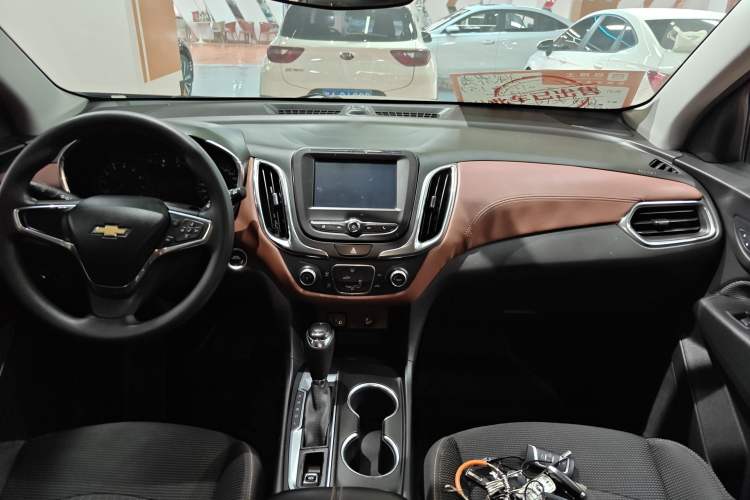 Used Chevrolet Equinox 2018 535T Automatic Lingjie Edition Interior 2