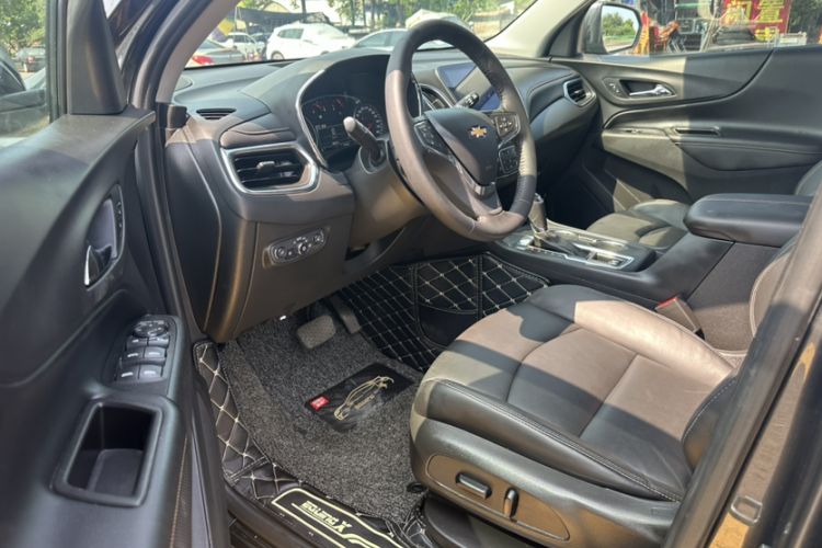 Used Chevrolet Equinox 2018 535T Automatic YuJie Edition Interior 3