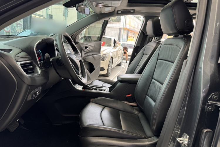 Used Chevrolet Equinox 2018 535T Automatic YuJie Edition Interior 6