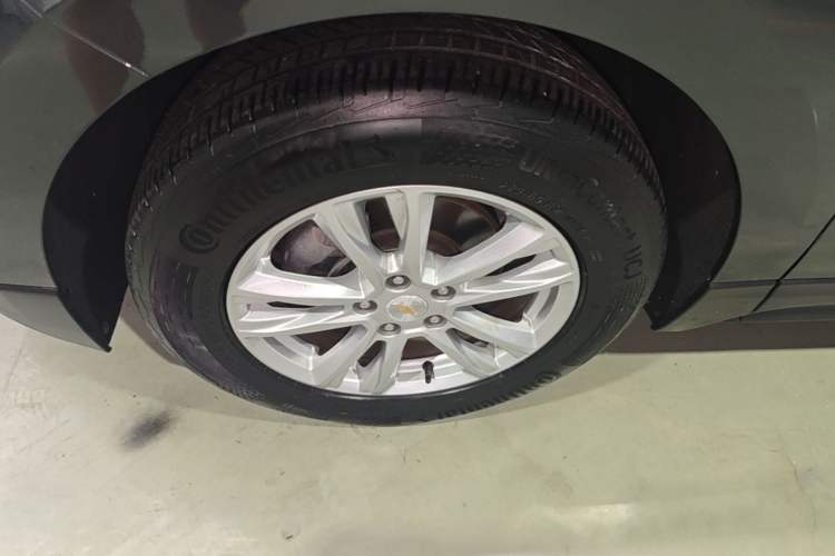 Used Chevrolet Equinox 2018 535T Automatic YuJie Edition Left Front Wheel Hub