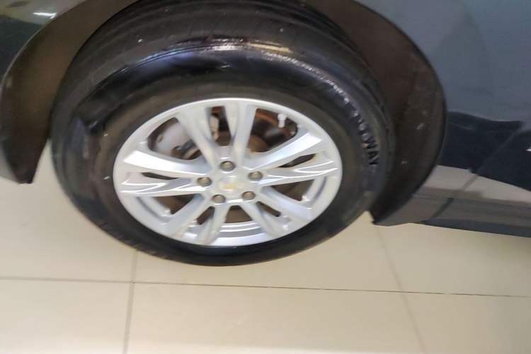Used Chevrolet Equinox 2018 535T Automatic YuJie Edition Left Front Wheel Hub