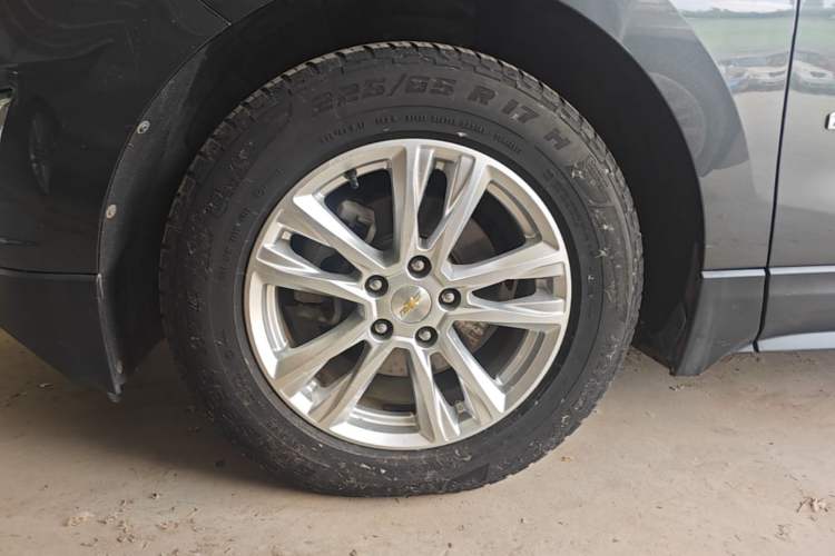 Used Chevrolet Equinox 2018 535T Automatic YuJie Edition Left Front Wheel Hub