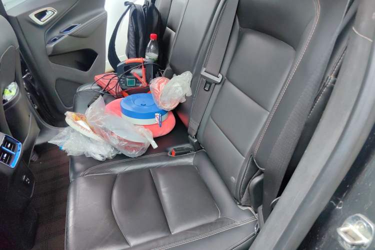 Used Chevrolet Equinox 2018 550T Automatic All-Wheel-Drive Explorer Edition Left Rear Seat