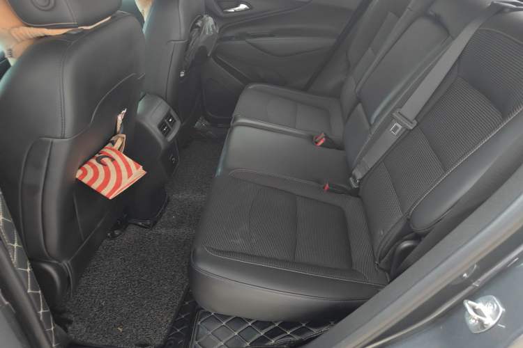 Used Chevrolet Equinox 2018 535T Automatic Chijie Edition Left Rear Seat