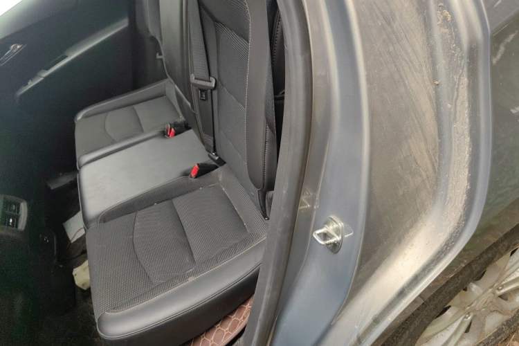 Used Chevrolet Equinox 2018 535T Automatic Chijie Edition Left Rear Seat