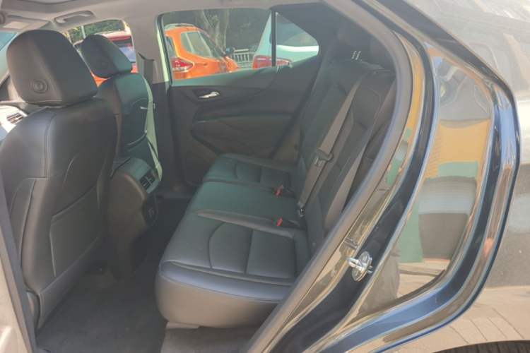 Used Chevrolet Equinox 2018 535T Automatic YuJie Edition Left Rear Seat