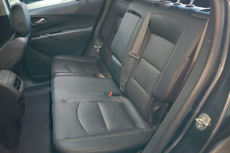 Used Chevrolet Equinox 2018 550T Automatic All-Wheel-Drive Boundary Edition Left Rear Seat