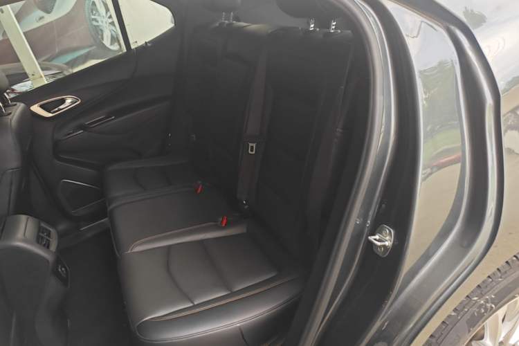 Used Chevrolet Equinox 2018 535T Automatic YuJie Edition Left Rear Seat