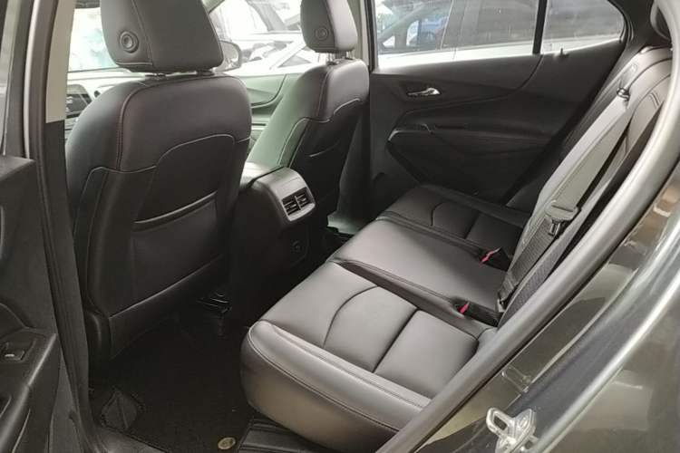 Used Chevrolet Equinox 2018 535T Automatic YuJie Edition Left Rear Seat