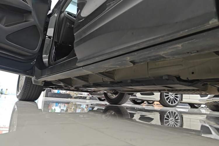 Used Chevrolet Equinox 2018 535T Automatic YuJie Edition Left Side Sill