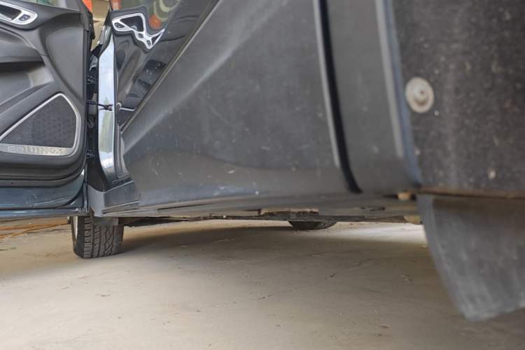 Used Chevrolet Equinox 2018 535T Automatic YuJie Edition Left Side Sill