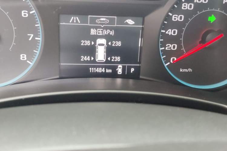 Used Chevrolet Equinox 2018 535T Automatic Chijie Edition Odometer Close Up