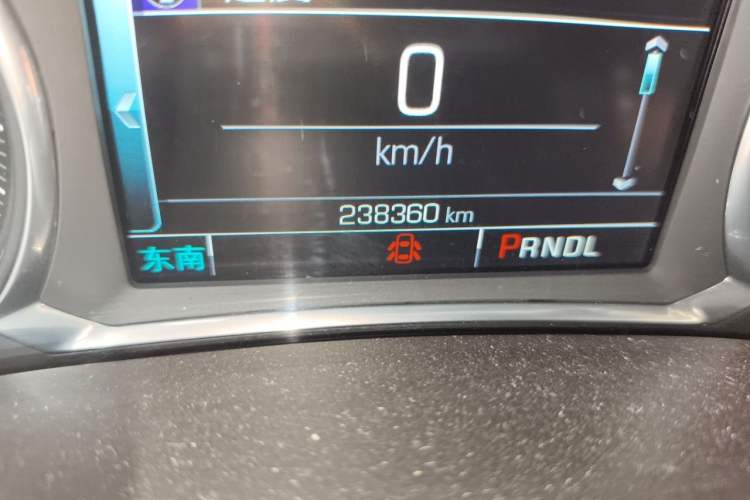Used Chevrolet Equinox 2018 535T Automatic All-Wheel-Drive Xiejie Version Odometer Close Up