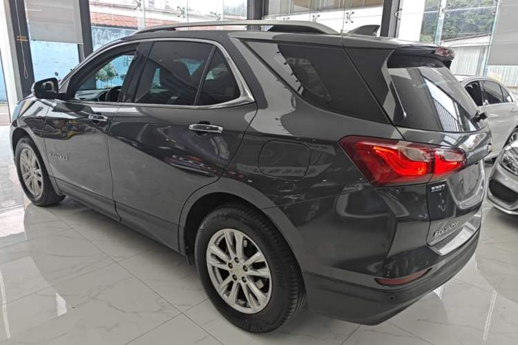 Used Chevrolet Equinox 2018 535T Automatic YuJie Edition Rear Left 45 Deg
