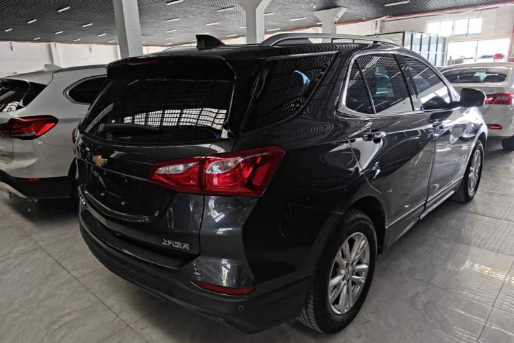 Used Chevrolet Equinox 2018 535T Automatic YuJie Edition Rear Right 45 Deg