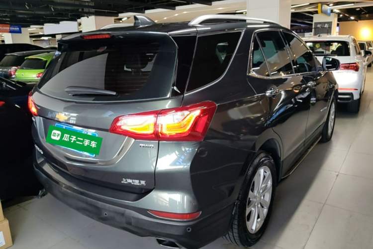 Used Chevrolet Equinox 2018 550T Automatic All-Wheel-Drive Boundary Edition Rear Right 45 Deg