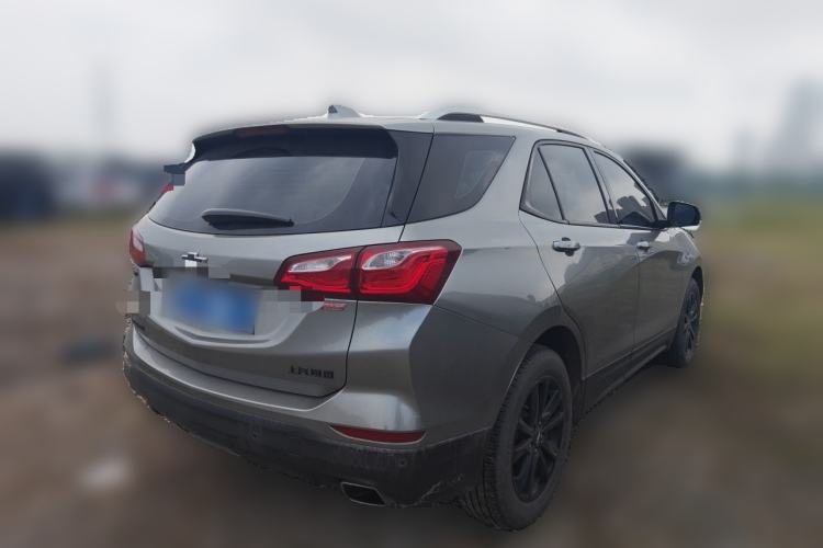 Used Chevrolet Equinox 2018 RS 550T Automatic All-Wheel-Drive Boundary Edition Rear Right 45 Deg