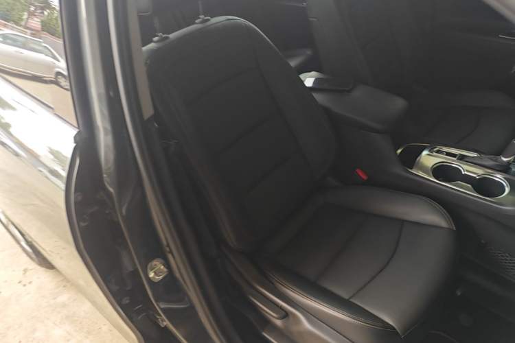 Used Chevrolet Equinox 2018 535T Automatic YuJie Edition Right Front Seat