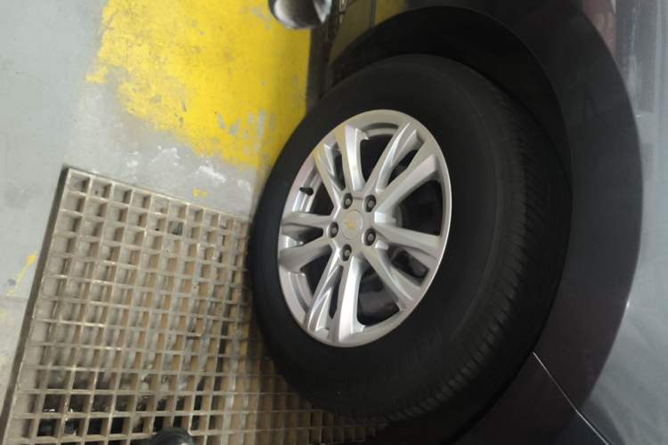 Used Chevrolet Equinox 2018 535T Automatic YuJie Edition Right Front Wheel Hub