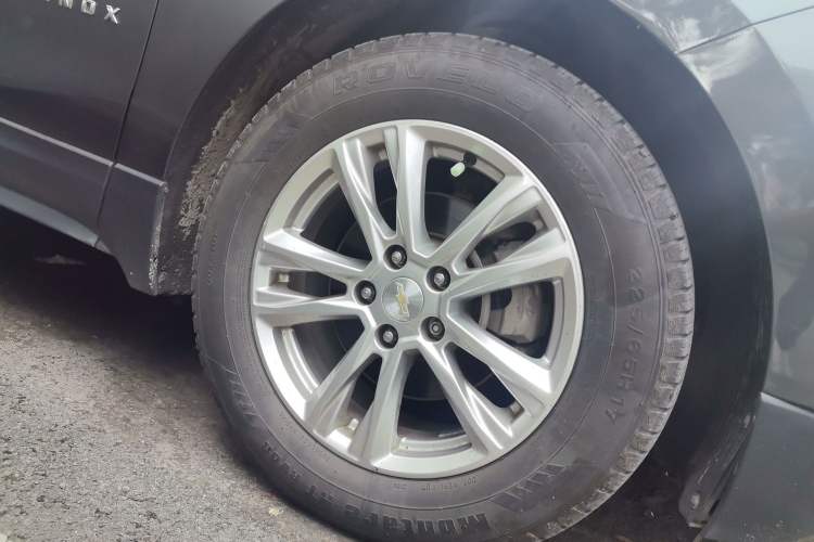 Used Chevrolet Equinox 2018 535T Automatic YuJie Edition Right Front Wheel Hub