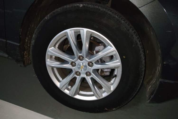 Used Chevrolet Equinox 2018 535T Automatic YuJie Edition Right Front Wheel Hub