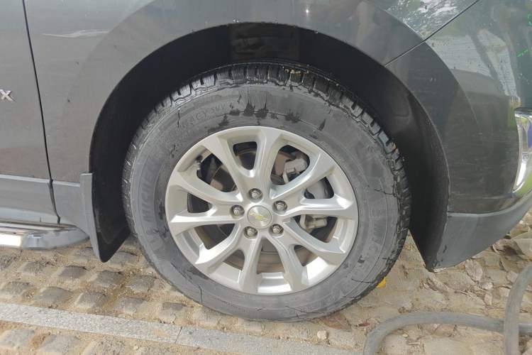 Used Chevrolet Equinox 2018 535T Automatic Chijie Edition Right Front Wheel Hub