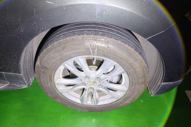 Used Chevrolet Equinox 2018 535T Automatic YuJie Edition Right Front Wheel Hub