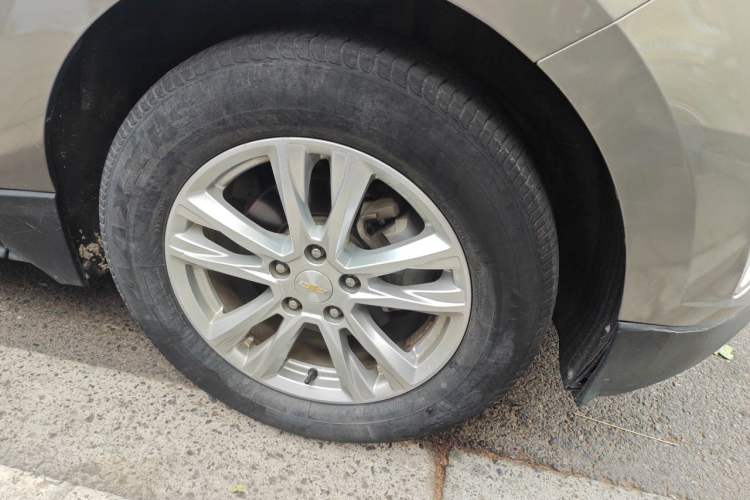 Used Chevrolet Equinox 2018 535T Automatic YuJie Edition Right Front Wheel Hub