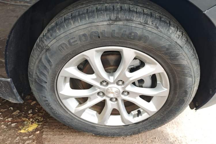 Used Chevrolet Equinox 2018 535T Automatic Chijie Edition Right Front Wheel Hub