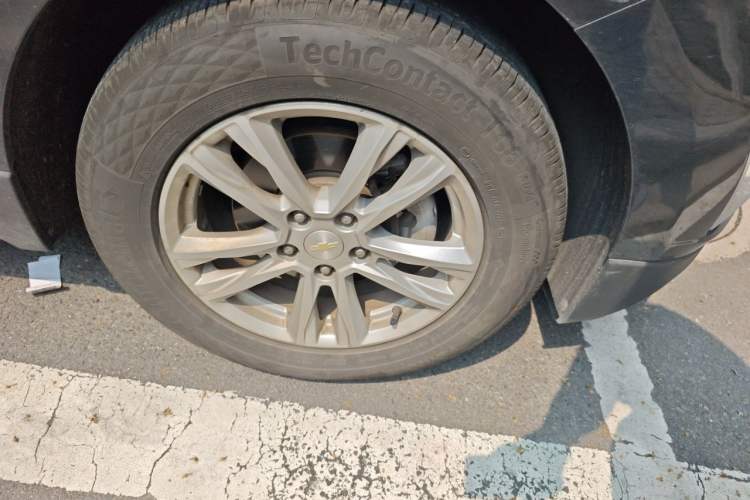 Used Chevrolet Equinox 2018 535T Automatic YuJie Edition Right Front Wheel Hub