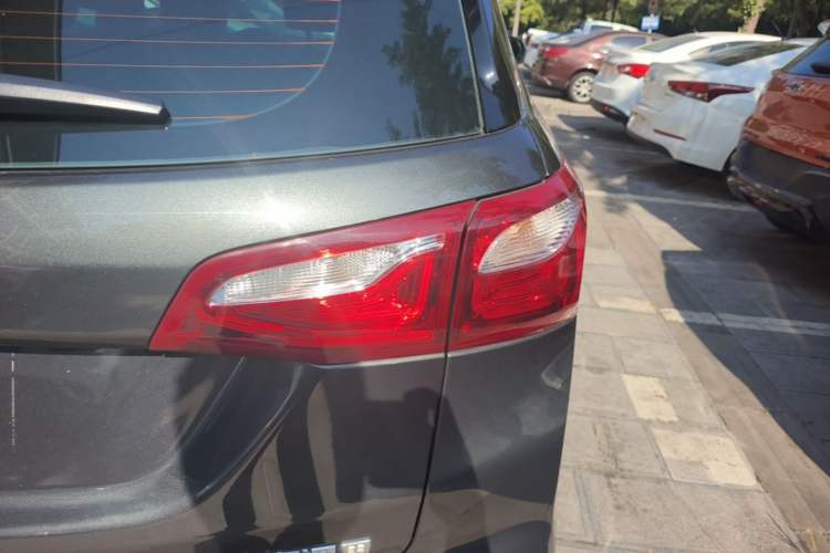 Used Chevrolet Equinox 2018 535T Automatic YuJie Edition Right Rear Taillight