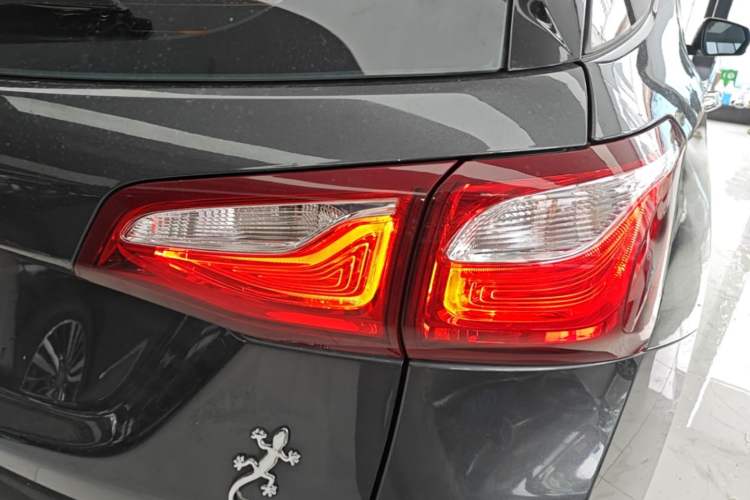 Used Chevrolet Equinox 2018 535T Automatic YuJie Edition Right Rear Taillight