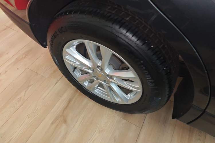 Used Chevrolet Equinox 2018 535T Automatic YuJie Edition Right Rear Wheel Hub