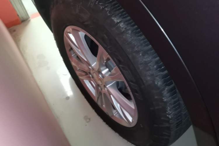 Used Chevrolet Equinox 2018 535T Automatic YuJie Edition Right Rear Wheel Hub