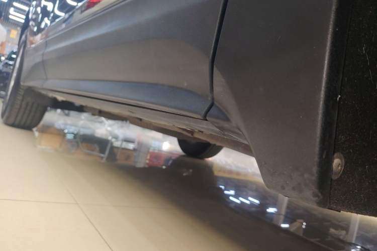 Used Chevrolet Equinox 2018 535T Automatic Lingjie Edition Right Side Sill