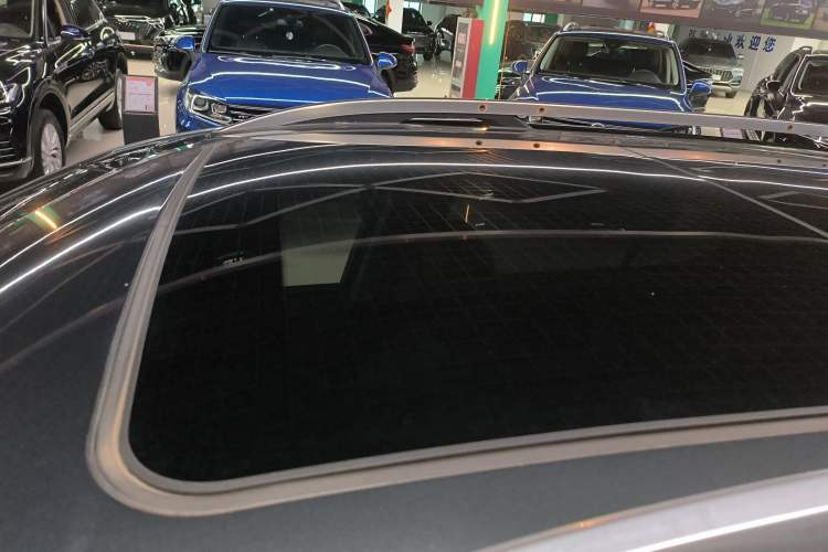 Used Chevrolet Equinox 2018 550T Automatic All-Wheel-Drive Explorer Edition Roof