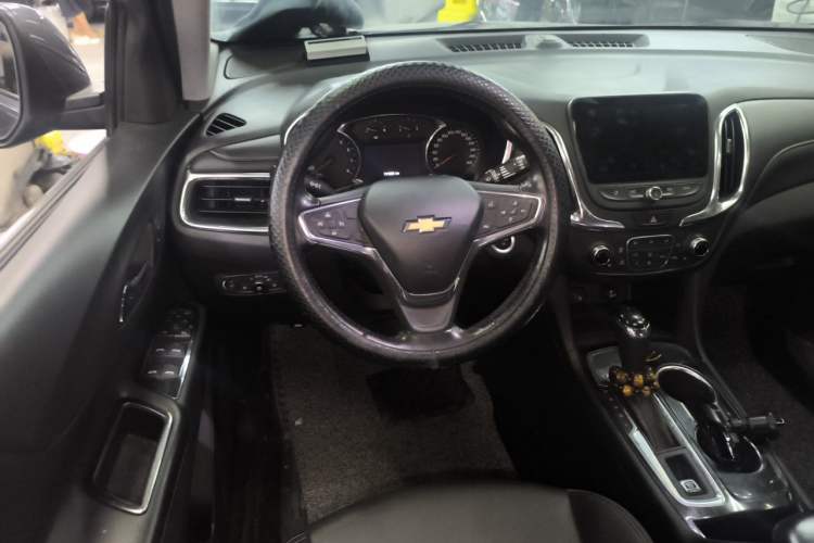 Used Chevrolet Equinox 2018 535T Automatic YuJie Edition Steering Wheel