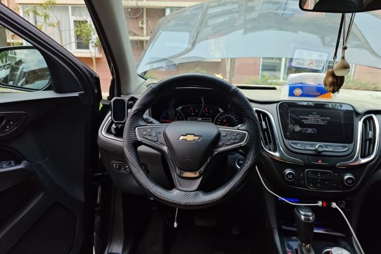 Used Chevrolet Equinox 2018 550T Automatic All-Wheel-Drive Explorer Edition Steering Wheel