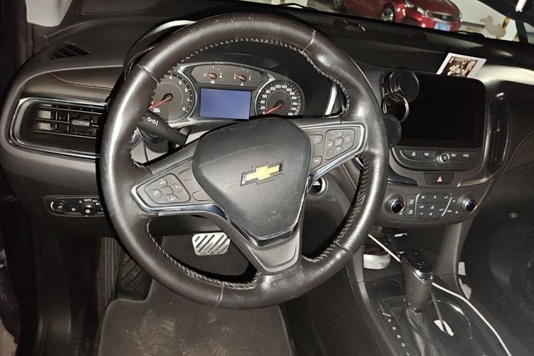 Used Chevrolet Equinox 2018 535T Automatic YuJie Edition Steering Wheel