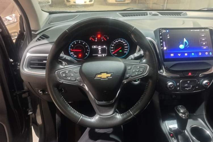 Used Chevrolet Equinox 2018 535T Automatic Chijie Edition Steering Wheel