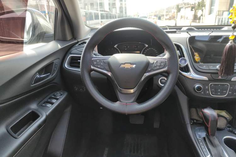 Used Chevrolet Equinox 2018 535T Automatic YuJie Edition Steering Wheel