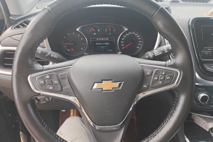 Used Chevrolet Equinox 2018 RS 550T Automatic All-Wheel-Drive Boundary Edition Steering Wheel