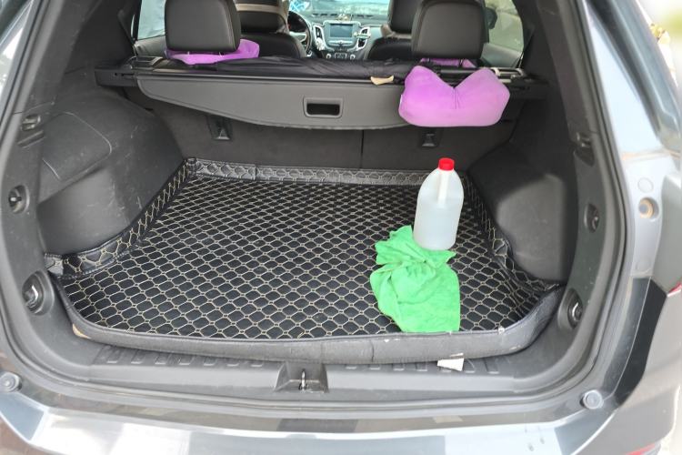 Used Chevrolet Equinox 2018 535T Automatic Chijie Edition Trunk