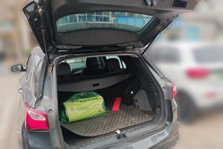 Used Chevrolet Equinox 2018 535T Automatic YuJie Edition Trunk