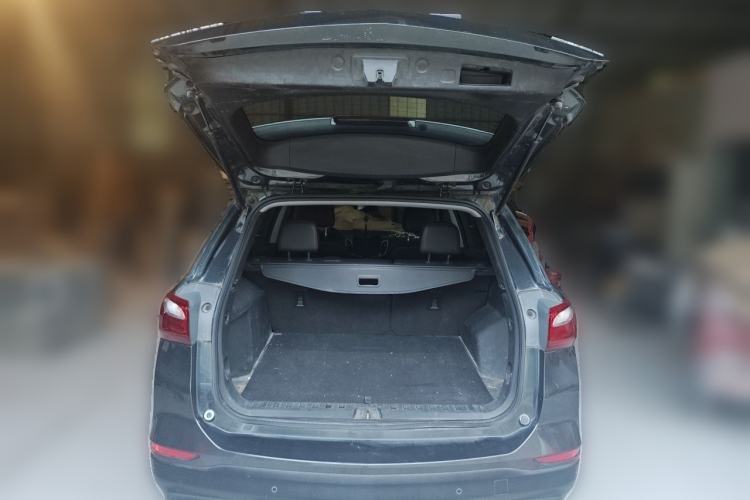 Used Chevrolet Equinox 2018 535T Automatic Lingjie Edition Trunk